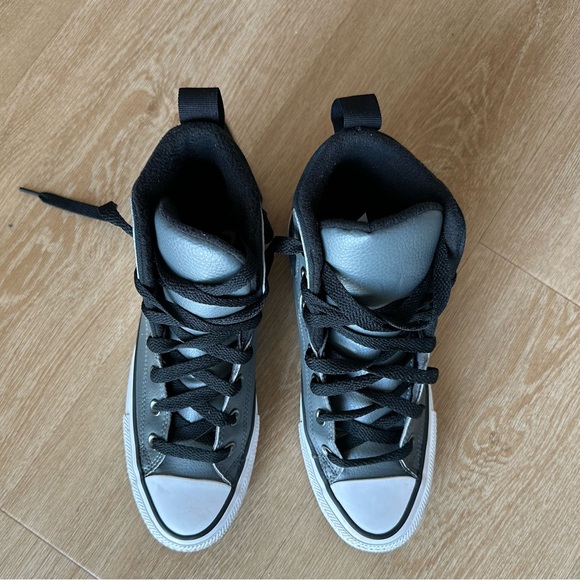 Converse High Top Winter Shoes - Picture 6 of 8